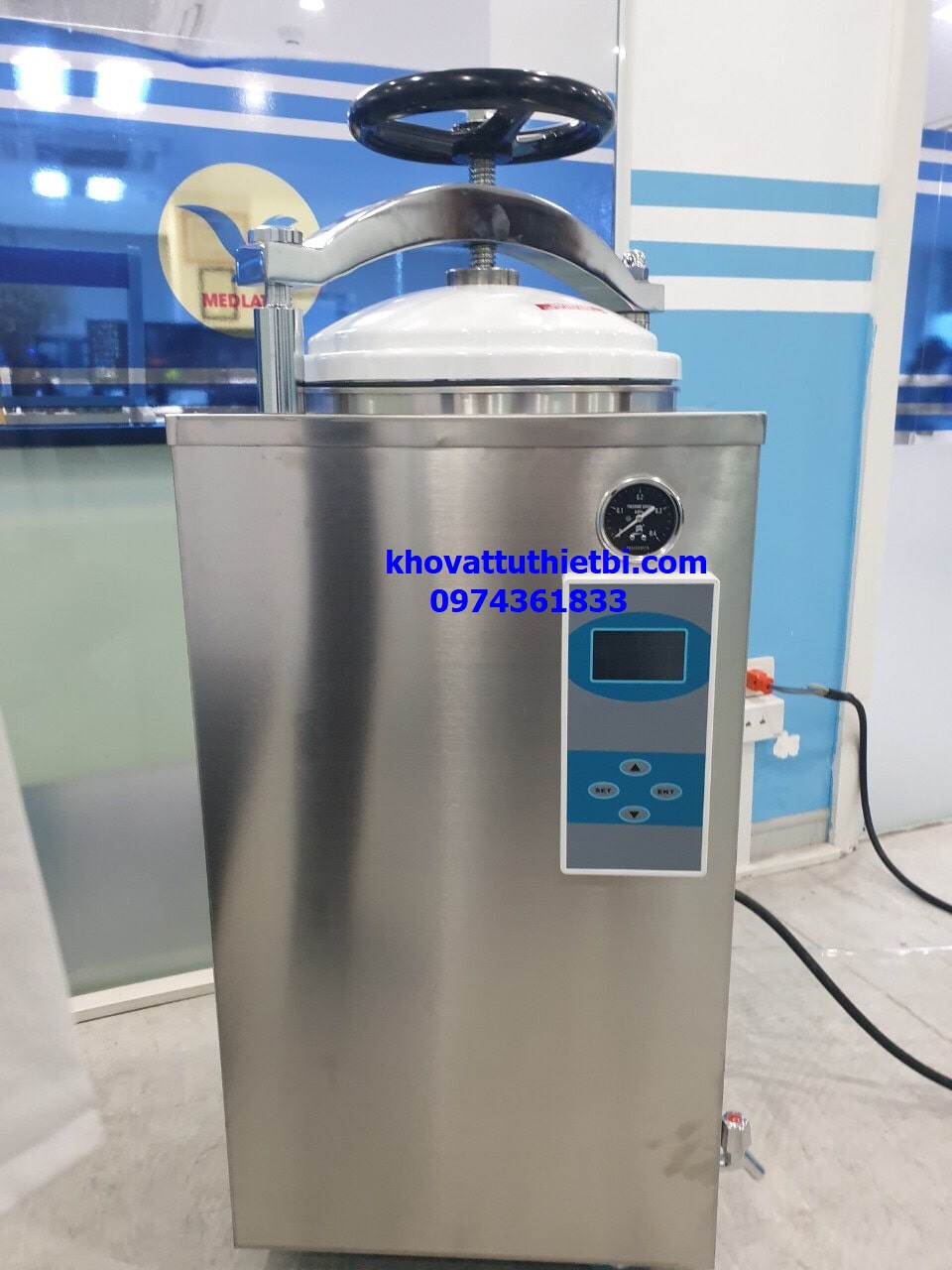 Nồi hấp tiệt trùng 75 lít LS-75HD